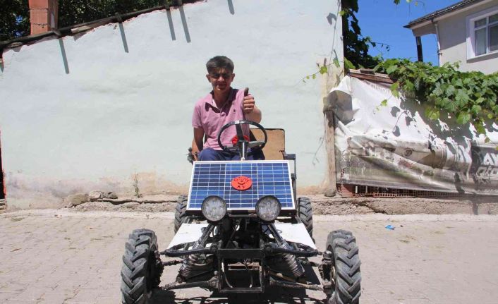 Pili biten oyuncak araba, liseli gence gerçek motorlu araç yaptırdı