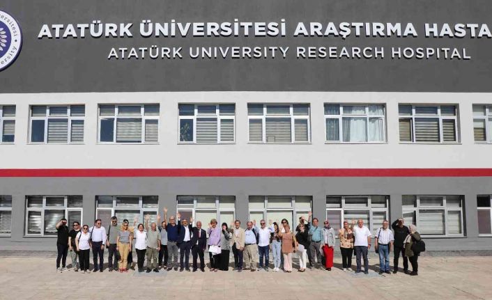 Rektör Çomaklı, Tıp Fakültesi 1987 yılı mezunları ile bir araya geldi