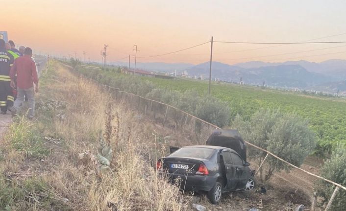 Şarampole düşen araçtaki iki kişi yaralandı