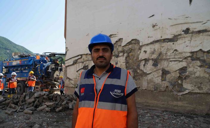 Selde dayısını kaybeden AFAD gönüllüsü, Kastamonu’daki afette yardım ordusunda görev aldı