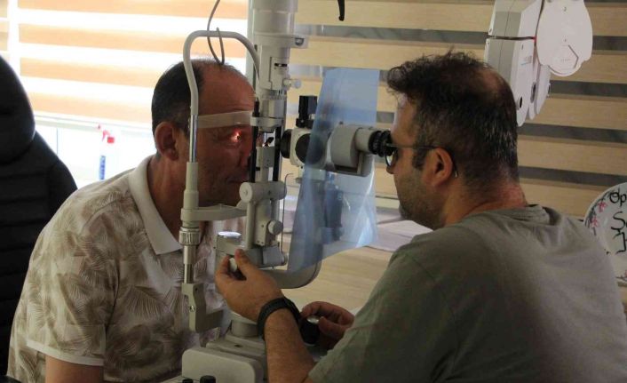 Uzman doktor uyardı: Sıcak havalar artış gösterdi, sahte gözlüklere dikkat