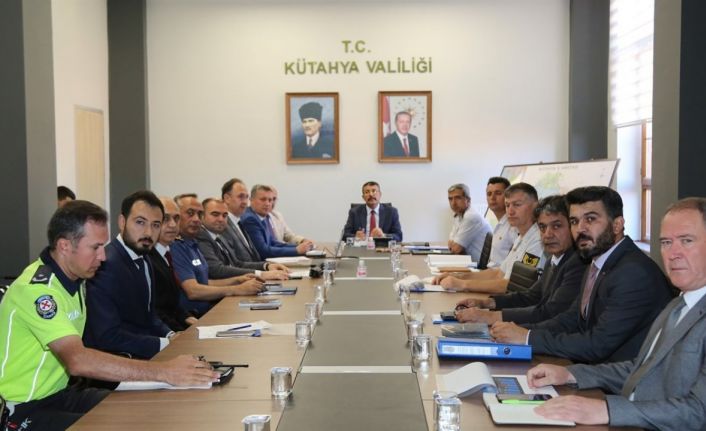 Vali Ali Çelik, vatandaşları dolandırıcılara karşı uyardı