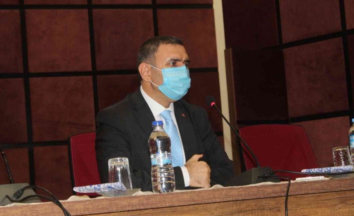 Vali Yardımcısı Yılmaz: “2 bin 200 aktif Covid-19 hastasının 70 tanesi hastanede yatıyor”