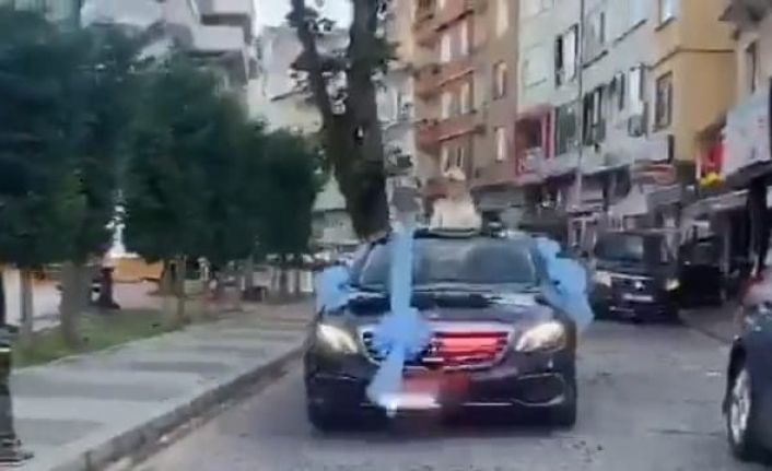 Valinin makam aracı, şehit kardeşinin sünnet arabası oldu