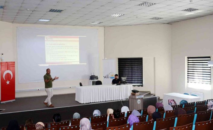 Van’da ‘Erken Yaşta Evlilik’ konulu seminer