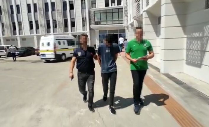 Vatandaşları dolandıran sahte savcı ve polis yakalandı