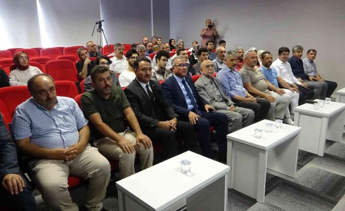 YKS’de ilk bine giren 6 imam hatipli öğrenci ödüllendirildi