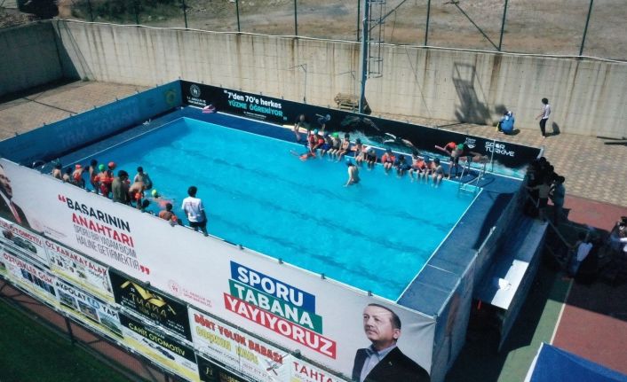 Yukarı Hereke’de havuz keyfi