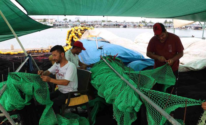 1 Eylül’de ’Vira Bismillah’ diyecek balıkçılar yeni sezon için hazırlıklarını sürdürüyor