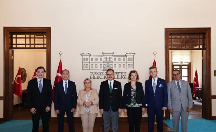 1 milyar TL yatırımla 2 bin 500 kişinin çalışacağı 2 yeni fabrika kurulacak