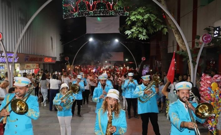 Alaşehir’de Üzüm Festivali zafer yürüyüşü ile başladı