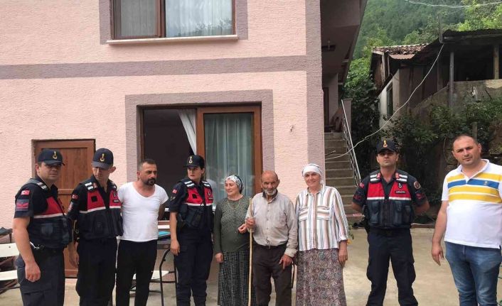 Artvin’de kayıp yaşlı adam 3 gün sonra başka bir köyde bulundu