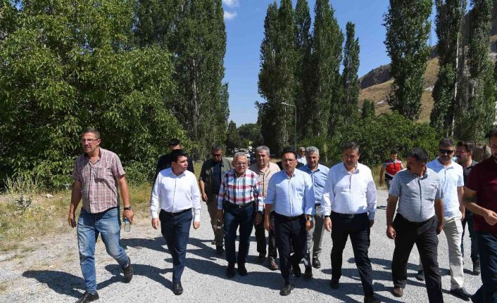 Başkan Büyükkılıç ile Vali Çiçek’in soğanlı sevdası ile turizm atağı