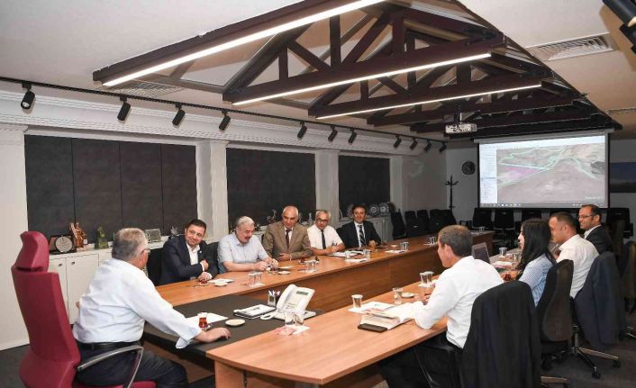 Başkan Büyükkılıç’tan OSB başkanlarıyla katı atık ve çevre konulu istişare toplantısı