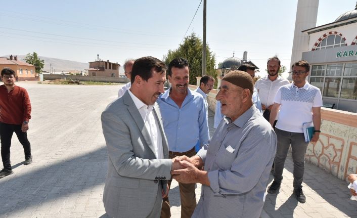 Başkan Hasan Kılca: “50’ye yakın noktada yol yapım çalışmalarımız sürüyor”