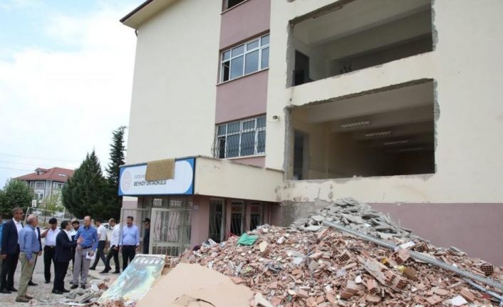 Beyköy Ortaokulu yenileniyor