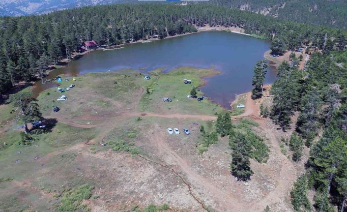 Bin 750 metredeki saklı cennet ‘Gökçeova Göleti’