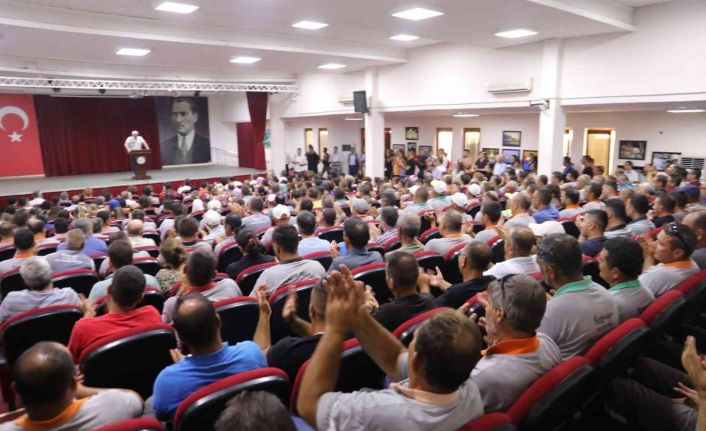 Burhaniye’de Belediye İşçilerine rekor zam