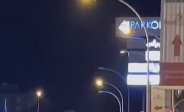 Bursa’da eğlence çıkışı ortalık savaş alanına döndü: Kavga anı kameraya yansıdı