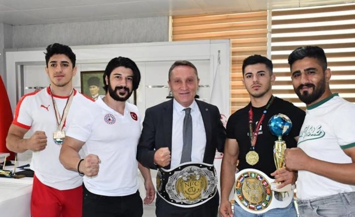 Cizreli milli sporcular, Gençlik ve Spor İl Müdürü ile bir araya geldi