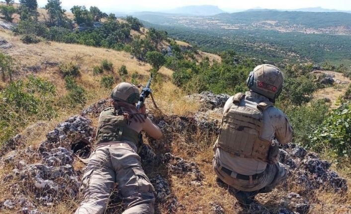 Diyarbakır’da ‘Eren Abluka-33 Şehit Jandarma Uzman Çavuş Muhammet Tufan’ operasyonu başlatıldı