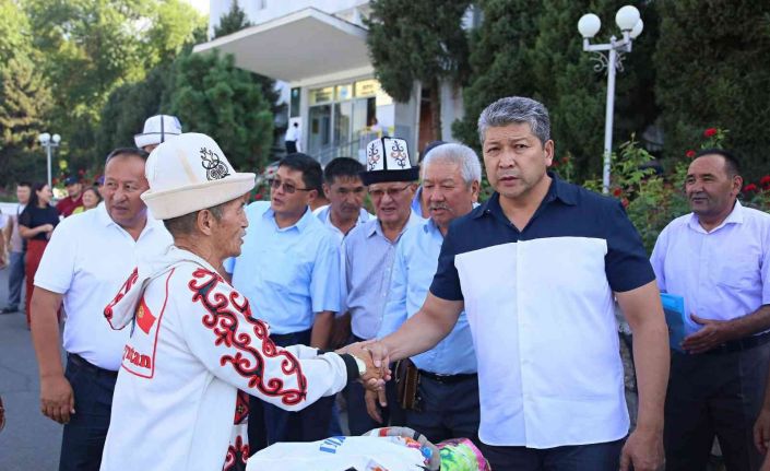 Eski antrenör Dünya Göçebe Oyunları için Kırgızistan’dan Türkiye’ye bisiklet turuna çıktı