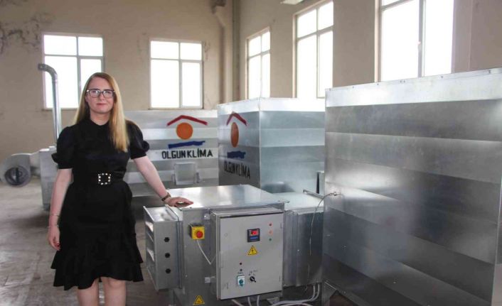 Fabrikasının bahçesine serdiği fındığı kurutamayınca fındık kurutma makinası yapmaya karar verdi