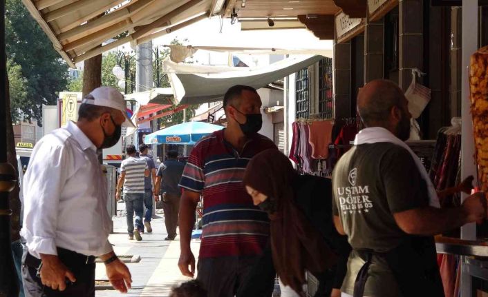 Göğüs Hastalıkları Uzmanı Doç. Dr. Levent Akyıldız’dan Kovid-19 için kış uyarısı