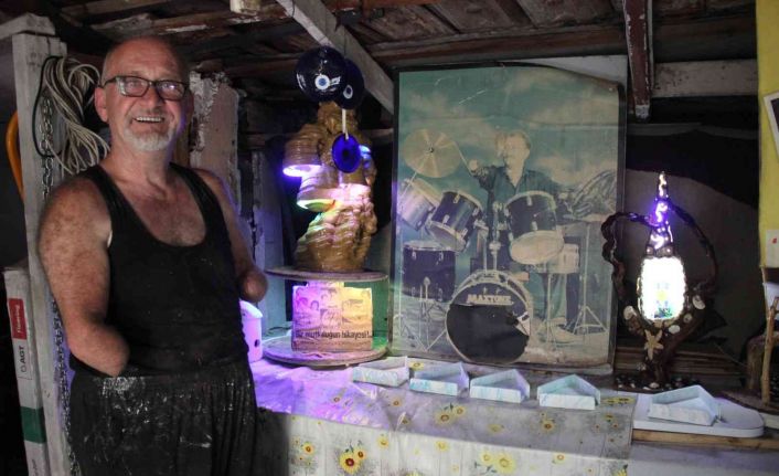 İki kolu ve bir bacağı olmayan adam yaptıklarıyla hayrete düşürüyor