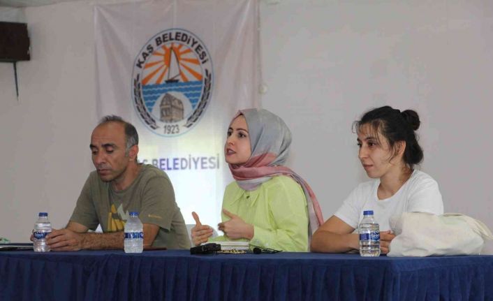 Kaş’ta seracılık kursu açıldı