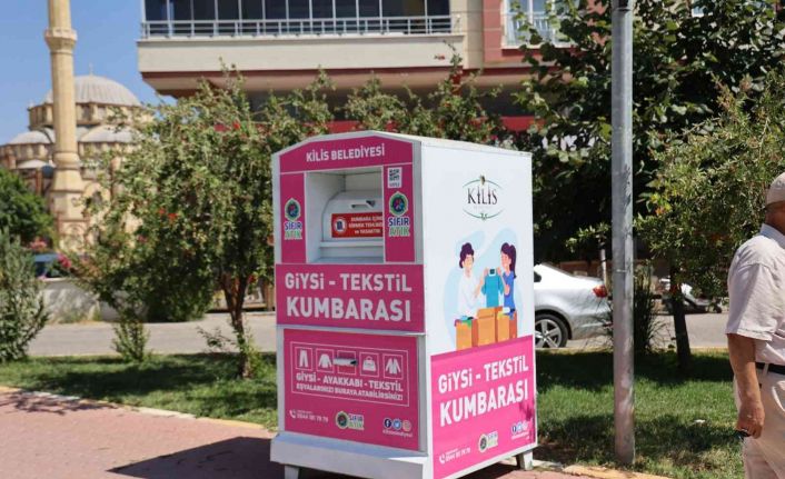 Kilis’te 50 noktaya tekstil kumbarası yerleştirildi
