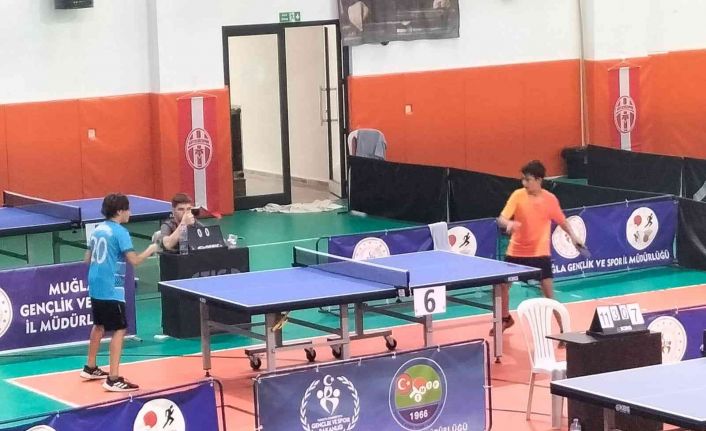 Köyceğiz’de 30 Ağustos Zafer Kupası Masa Tenisi Turnuvası yapıldı