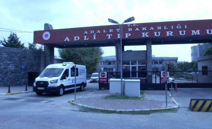 Küçükçekmece’de öldürülen iki arkadaşın cenazesi Adli Tıp Kurumu’ndan alındı