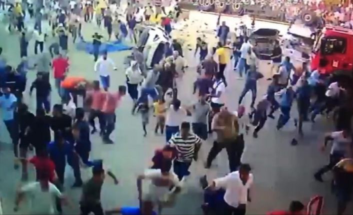 Mardin’de 8 kişinin öldüğü, 20 kişinin yaralandığı katliam gibi kazanın güvenlik görüntüleri ortaya çıktı