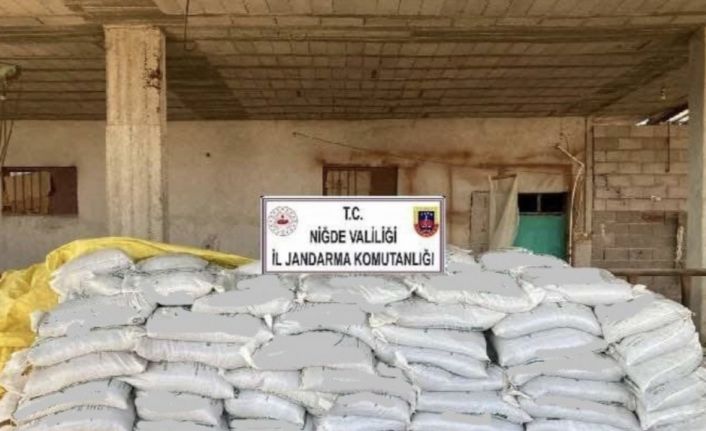 Niğde merkezli 4 ilde sahte gübre operasyonu: 9 gözaltı