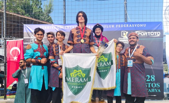 Okçulukta Meram Belediyesporlu Emirhan’dan Türkiye rekoru