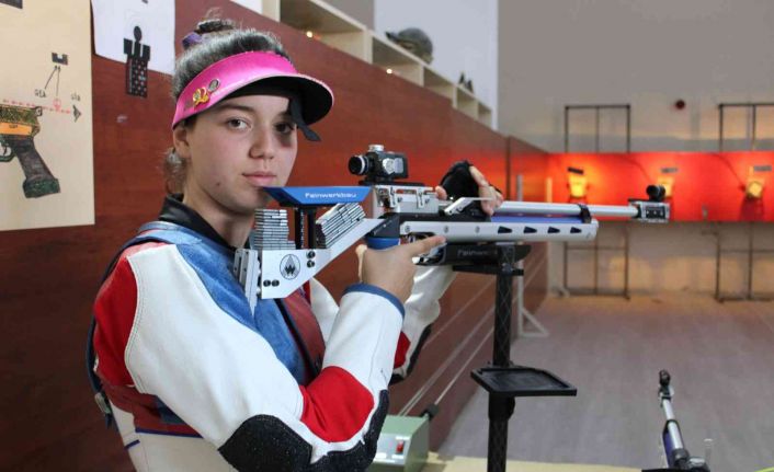 (ÖZEL) İyi bir atıcı olmak için ileri seviye antrenmanlardan geçmek gerekiyor