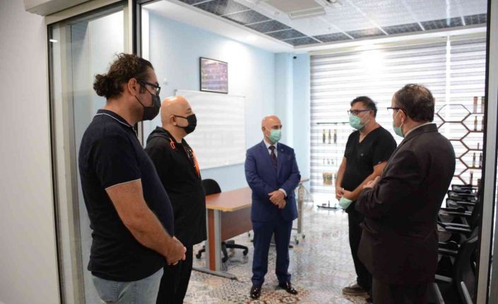 Rektör Sözbir Geleneksel ve Tamamlayıcı Tıp Merkezi’ni inceledi