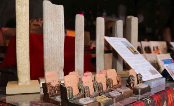 Sanatçılar sokağı Ziyaretçilerini Bekliyor