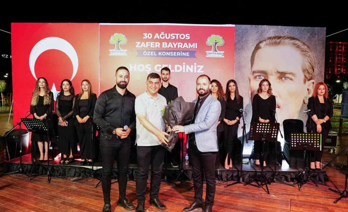 Şehitkamil’de 30 Ağustos özel konserine yoğun ilgi