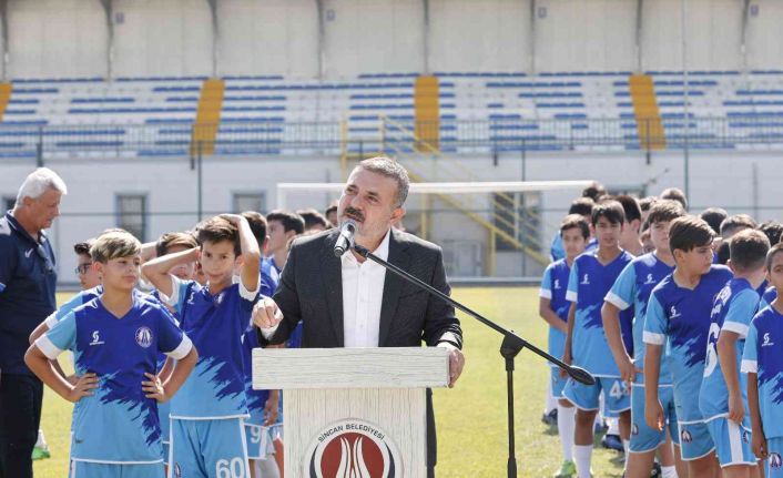 Sincan Belediyespor Yaz Futbol Okulundan 327 genç yetenek mezun oldu
