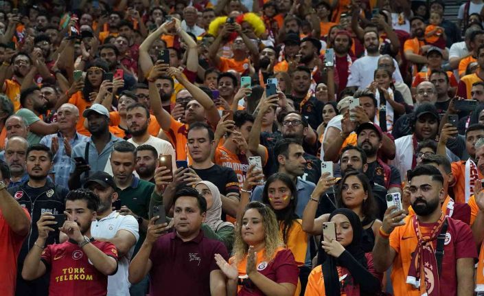 Spor Toto Süper Lig: Galatasaray: 0 - Giresunspor: 0 (Maç devam ediyor)