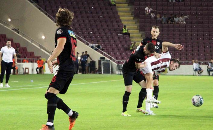 Spor Toto Süper Lig: Hatayspor: 1 - Gaziantep FK: 1 (İlk yarı)