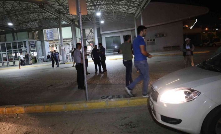 Ticari taksi şoförü tartıştığı sürücüyü karnından bıçakladı