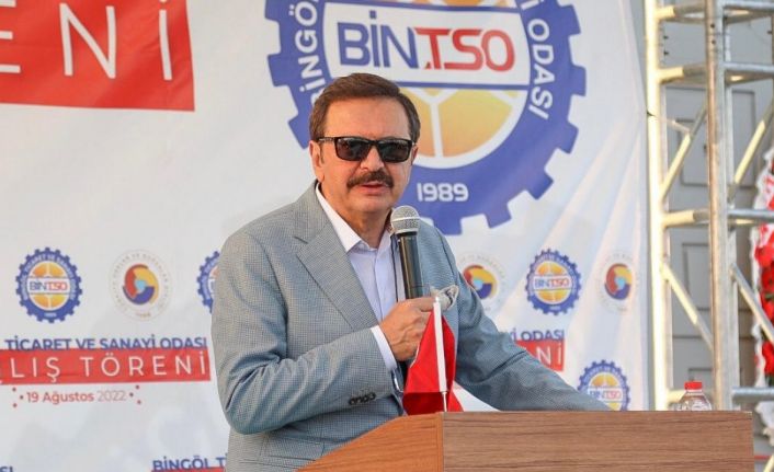 TOBB Başkanı Hisarcıklıoğlu: “Mart ayında TOGG’u göreceğiz ve hep beraber bineceğiz”