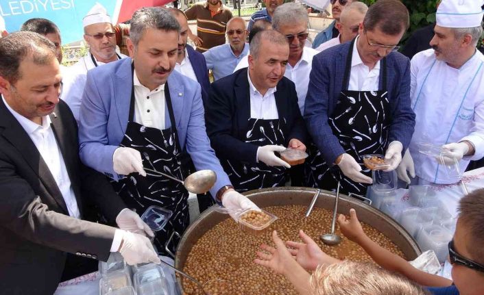 Tokat’ta 10 bin kişiye aşure ikramı