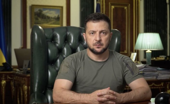 Ukrayna Devlet Başkanı Vladimir Zelenskiy: "Rus kuvvetleri, Zaporijya Nükleer Santrali topraklarından hiçbir koşul olmaksızın derhal geri çekilmelidir"