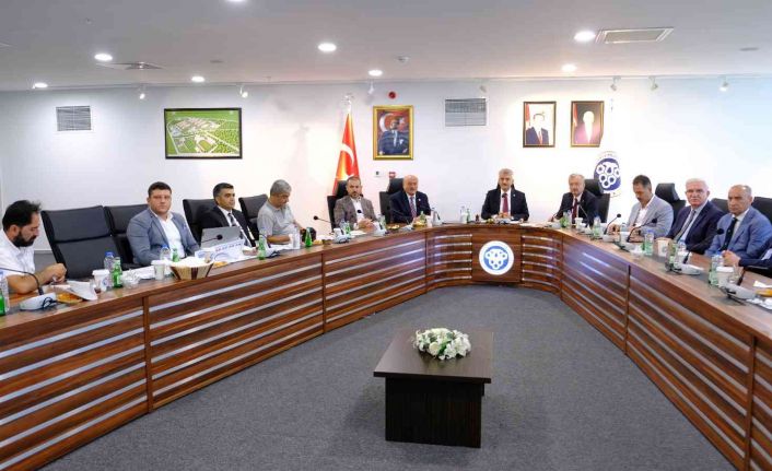 Vali Makas, yapımına başlanılan yaşam merkeziyle ilgili basına bilgilendirmede bulundu