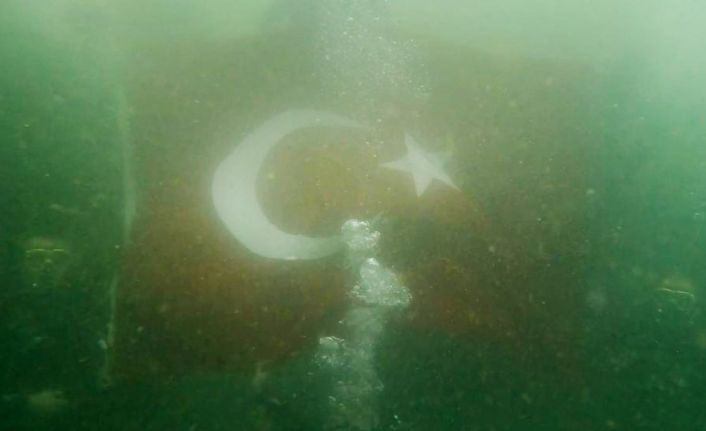 Van Büyükşehir Belediyesinden ‘Zafer Bayramı’ için anlamlı etkinlik