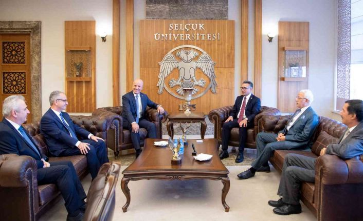 YÖK Başkanı Prof. Dr. Özvar, Konya’da rektörlerle bir araya geldi